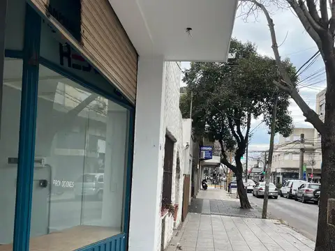 Armenia 2400, Piso Arm