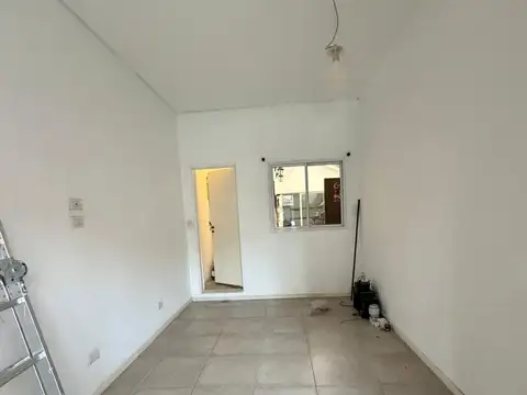 Depto Tipo Casa en Alquiler de 4 ambientes