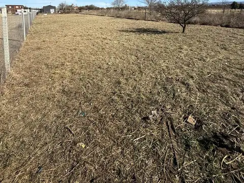 Terreno de 900m2 en Los Espinillos