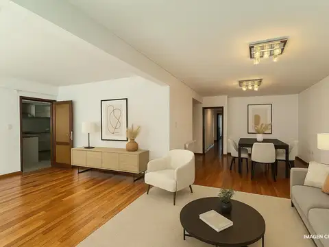 Venta departamento de tres dormitorios con cochera y amenities. Zona Río, Rosario