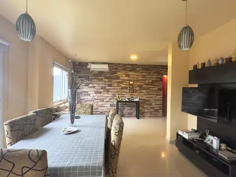 Venta Departamento 3 amb. c/ Patio en Pilar Centro
