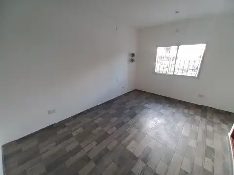 Departamento en Alquiler en Rafael Calzada, $ 500.000