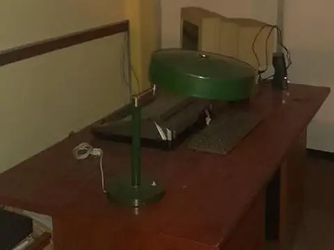 Oficina 4 ambientes con 1 baño