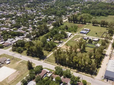 Avenida Almirante Brown al 800