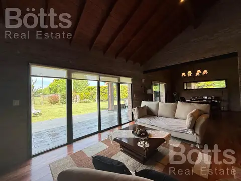 Casa en Venta - Los Puentes