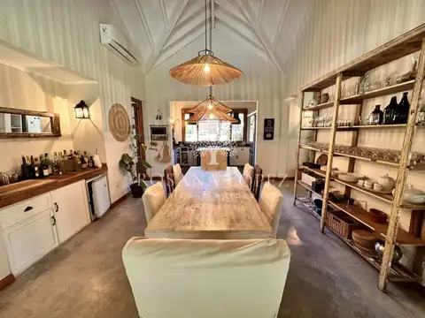 Casa en Venta con 1 cochera