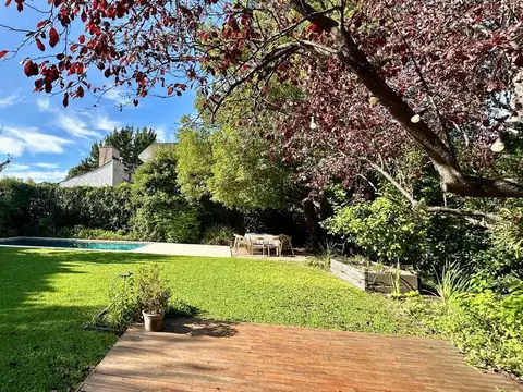 Casa en Alquiler en La Horqueta, USD 6.000