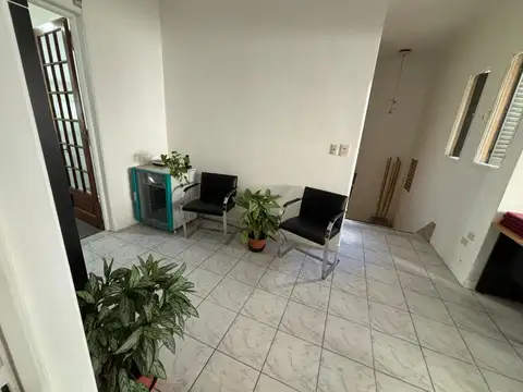 Depto Tipo Casa 5 ambientes con 2 baños