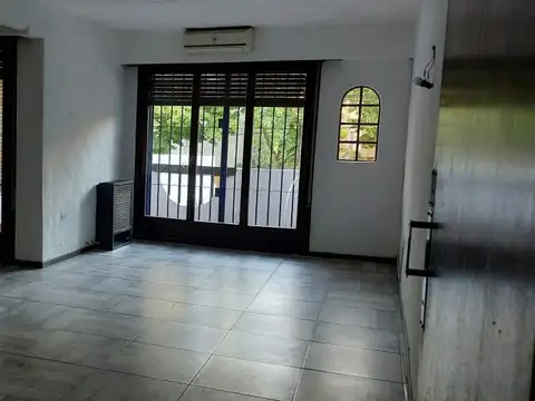 25 de Mayo 700, Piso 1°