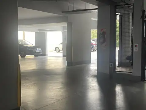 Cochera en  Venta en Parque Chacabuco