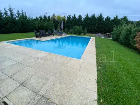 EL REBENQUE - Casa estilo moderno, superluminosa. Posibilidad de Permuta