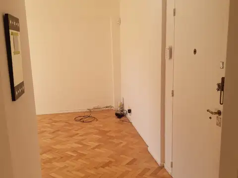 Yatay 200, Piso 6