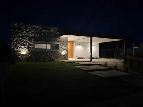 Casa Alquiler, Gran Boedo, Una Planta, 2 Dorm, 2 Baños, Cochera Doble, Piscina