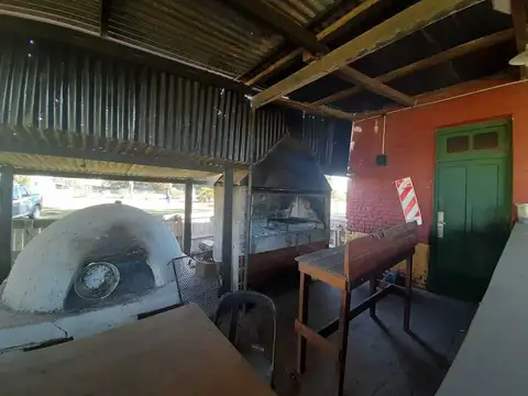 Clásico Almacén de campo en Roque Perez