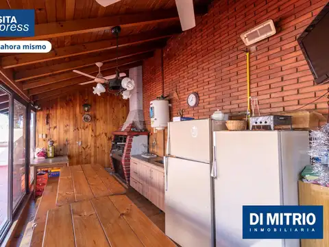 Depto Tipo Casa en Venta de 5 ambientes