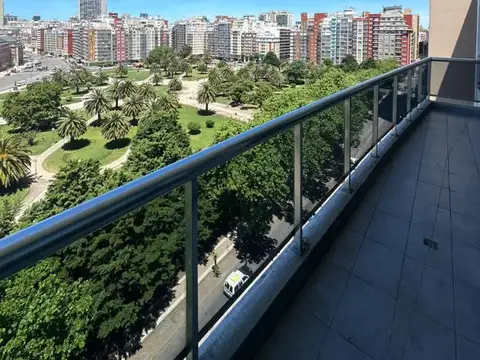 2 AMB a estrenar, vista plena al mar y plaza Colon
