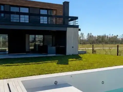 Casa Venta  Puertos del Lago  Escobar