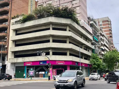 Cocheras fijas en excelente ubicación