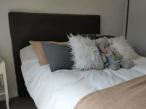 Casa en Alquiler con 1 cochera