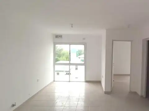Alquilamos! Dpto. 1 Dorm. - 2do Piso - Oro Verde!