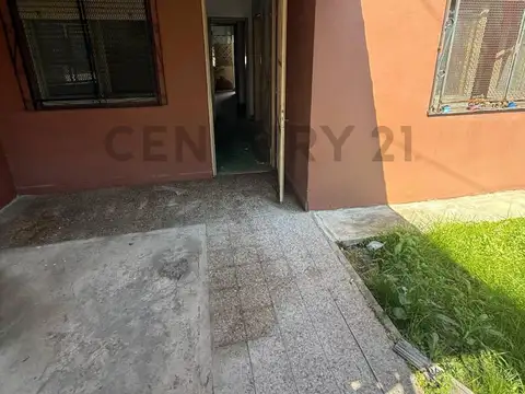 VENTA TERRENO CON CONSTRUCCION A DEMOLER EN BILLINGURST - IDEAL PARA COCHERAS,DUPLEX,OFICINAS