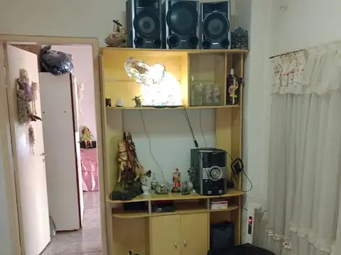 Depto Tipo Casa en Venta en Chilavert, USD 55.000