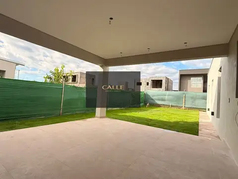 Casa en Venta en Lujan de Cuyo, USD 290.000