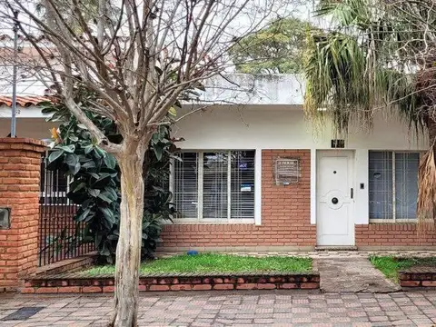 VENTA CASA VILLA CENTENO PARA CONSULTORIO OFICINA