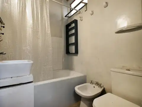 Depto Tipo Casa 2 ambientes con 1 baño