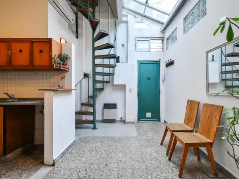 VENTA PH 2 AMB AMPLIOS CON BALCON EN VILLA URQUIZA - LUMINOSO SIN EXPENSAS!