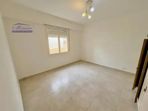 Depto Tipo Casa en Alquiler 50 años