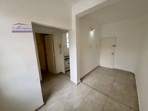 Depto Tipo Casa en Alquiler de 1 dormitorio