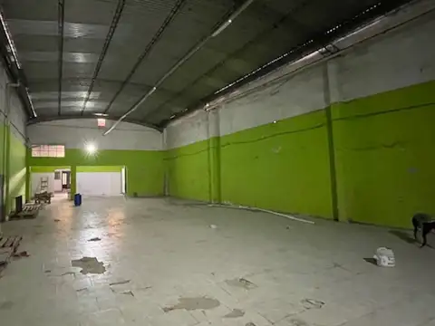 Galpon en Venta en Tolosa, USD 185.000