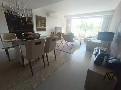 Departamento en Venta en Punta del Este, USD 365.000