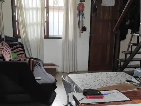 Depto Tipo Casa en Venta en Ramos Mejia Sur, USD 89.950