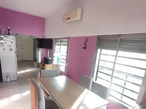 CASA + IMPORTANTE LOTE EN ZONA SUR 