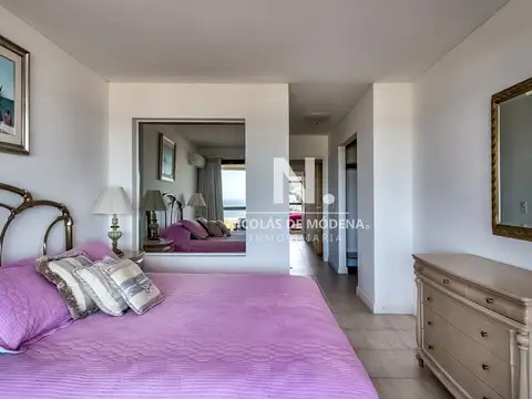 Hermoso penthouse con una ubicación privilegiada de la brava
