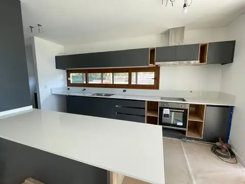 Casa 7 ambientes con 3 baños