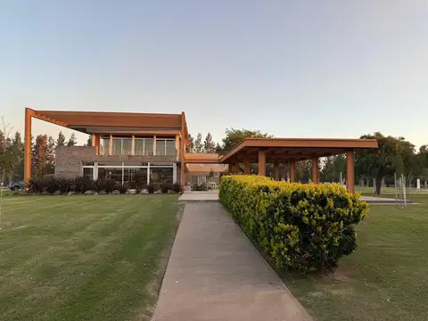 Terreno en Venta en Funes, USD 197.000