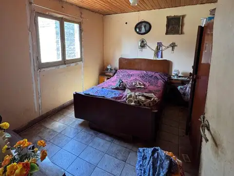 Casa 4 ambientes con 1 baño