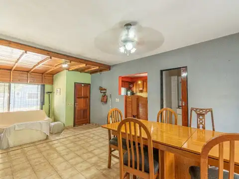 Casa en Venta con 1 cochera