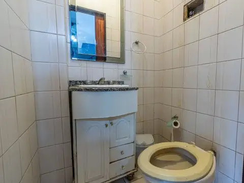 VENTA CASA 3 AMB EN HURLINGHAM C/ JARDÍN Y GARAGE