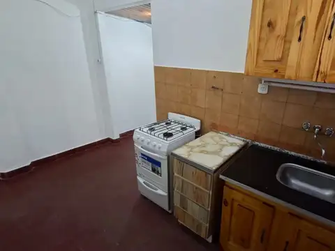 Depto Tipo Casa en Alquiler en Santos Lugares, $ 550.000