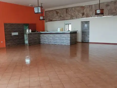 VENTA DE SALON COMERCIAL - ESPERANZA