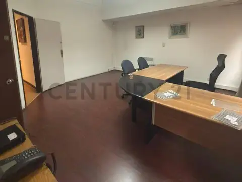 Florida 900, Piso 2