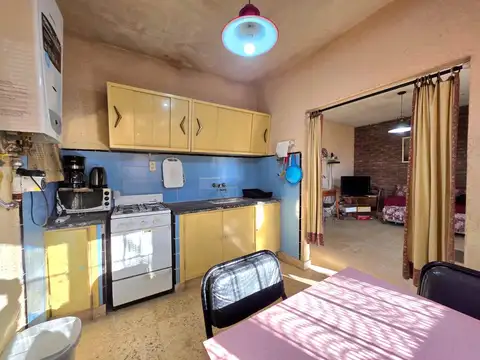 Casa 3 ambientes con 1 baño