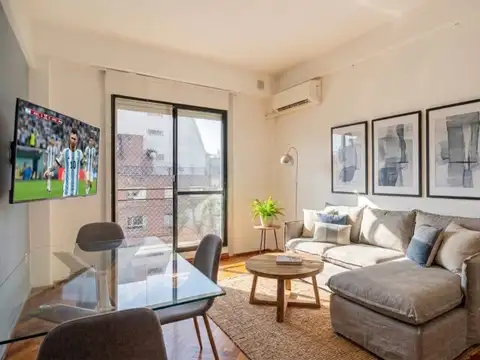 Piso alto - Depto - Reciclado - Balcón - San Telmo