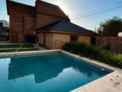 Casa 4 ambientes con 3 baños