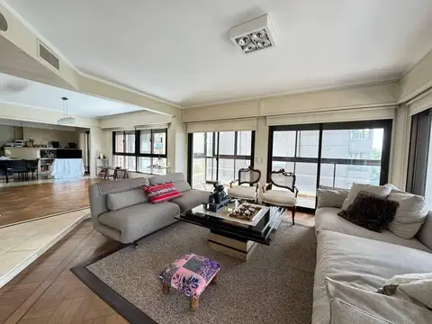 Departamento 7 ambientes con 2 baños