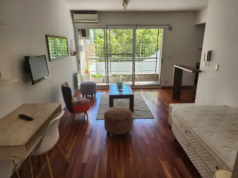 excelente y amplio monoambiente en Belgrano-disponoble 28/6